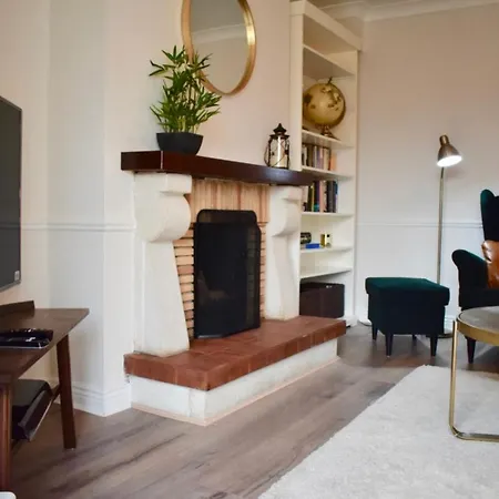 Apartment Modern & Renovated 2 Bedroom Flat In Rathmines *