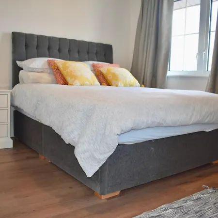 Apartment Modern & Renovated 2 Bedroom Flat In Rathmines *