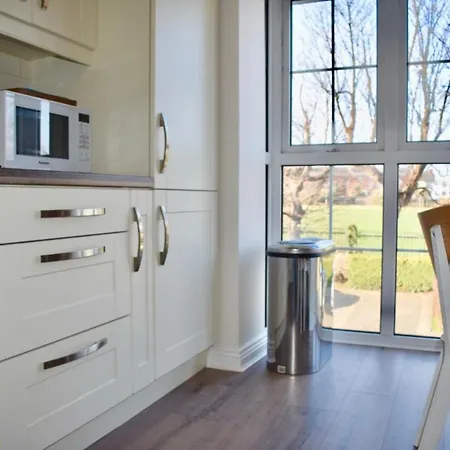 Modern & Renovated 2 Bedroom Flat In Rathmines * Dublin