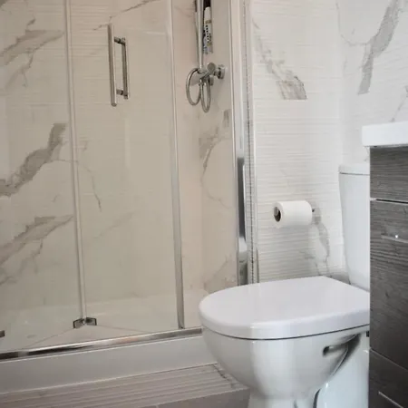 Apartment Modern & Renovated 2 Bedroom Flat In Rathmines